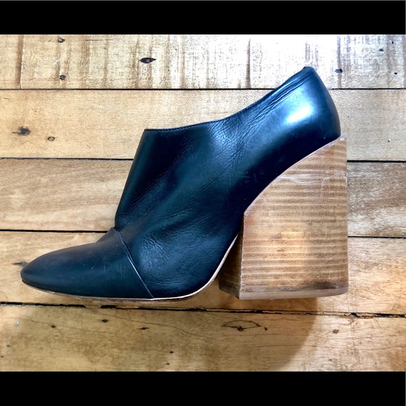 Chloe’ Wood Clog Style Black Leather Bootie - Picture 3 of 3